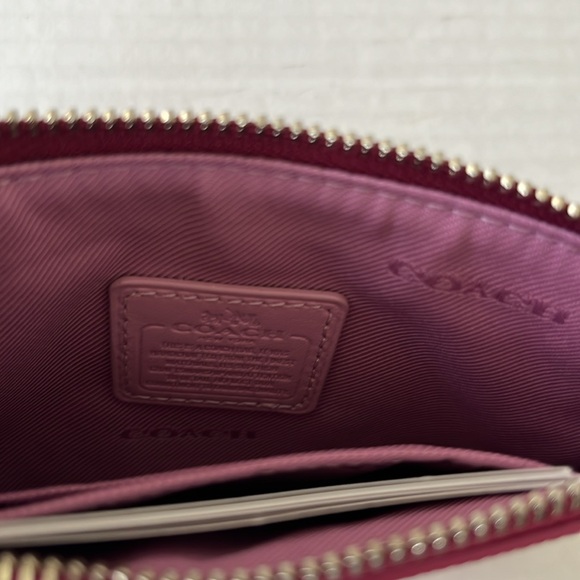 Coach Color Block Wristlet Bag/Purse - Picture 6 of 6